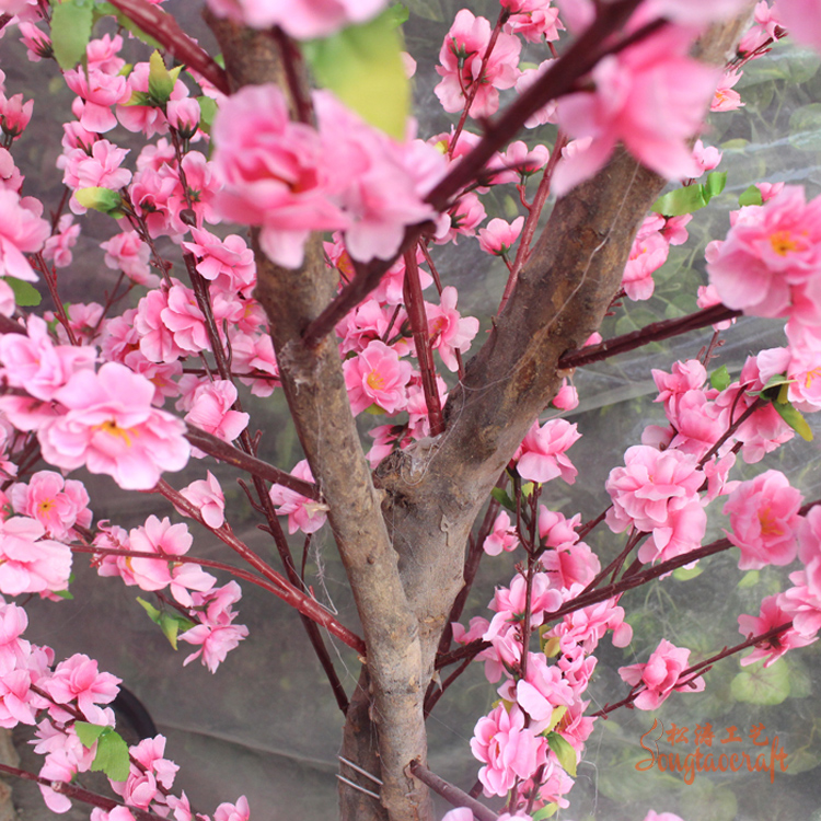 仿真桃花樹是一棵能滿足你心中“桃花源”的仿真樹